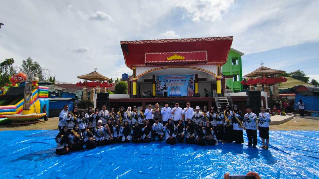 Wakil Wali Kota Metro apresiasi Peringatan Hari Guru Nasional 2025